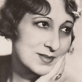 Alice Tissot — Flora Bènazer