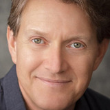 Evan MacKenzie — Detec. Flynn