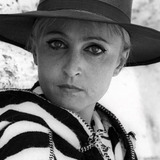 Laura Betti — Regina