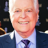 Robert Osborne — Man (uncredited)