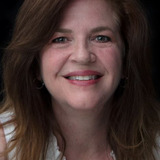 Elizabeth Sampson — Frida Van Helsing