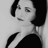 Nadine Van der Velde — Cindy