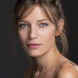 Susana Gil — Karen