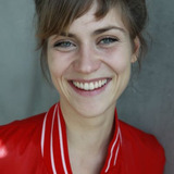 Sophie Pfennigstorf — Rezeptionistin