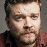 Пилу Асбек — Richard