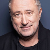 Robert Giggenbach — Dr. Leitel