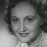 Kirsten Rolffes — Esther