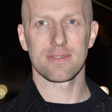 Сирил Раффаэлли — Thug (uncredited)