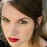 Claire Beugnies — Petite amie Younes