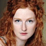 Marie Elise — Serveuse Tour Eiffel