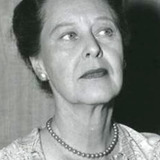 Louise Lorimer — Mrs. Strutt (uncredited)