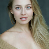 Nicole Fantl — Audience Member (uncredited)