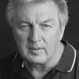 Jacek Różański — Committee Member (uncredited)