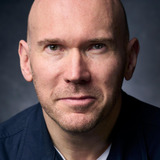 Алекс МакКуин — Malcolm Storge MP