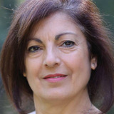 Frida Cauchi — Dr. Simone Calleja