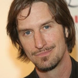 Рэй МакКиннон — Shanty Man with Gun