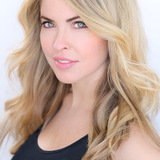 Nicole Andrews — Nurse Stacey (uncredited)