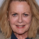 Inge Sofie Skovbo — Emma's Mother