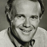 Richard Sanders — Donny Moor Bartender