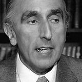 Bernard Musson — Le peintre (uncredited)