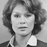 Monika Woytowicz — Gundel Theiß