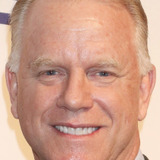 Boomer Esiason — Himself