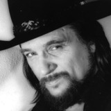 Waylon Jennings — Man with Concealed Guns