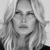 Simona Krainová — Simona Ptáčková