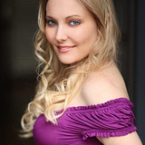 Линн МакАртур — Girl on Cell Phone (uncredited)