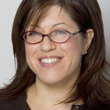 Elyse Scherz — Female Metro Tourist