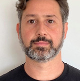 Касра Фарахани — Interpreter