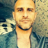 Бьёрн Фрайберг — Leto Officer (uncredited)