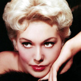 Kim Novak — Molly
