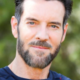 Tony Horton — Himself