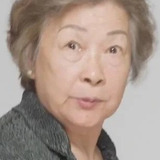 Pang Mei-Seung — Mrs. Wah