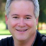 Danny Nero — Police Officer (uncredited)