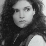 Mary Elizabeth Mastrantonio — Gina