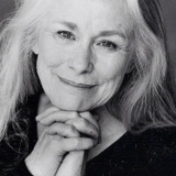 Эллен Гир — Mrs. Thompson