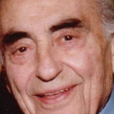 Ralph E. Winters — Air Force Pilot at Bar (uncredited)