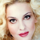 Ivana Mihić — Emilija Stošić