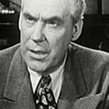 Eddie Dunn — Policeman Kelly (uncredited)