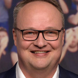 Oliver Welke — Dr. Brinkman