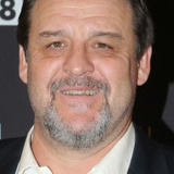 Ги Леклюиз — Bar customer