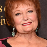 Мари Читхэм — Angie