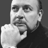 Eduardo Alcaraz — Gordo Azuara (uncredited)