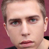 Аарон Холлидэй