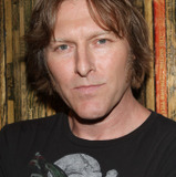 Тайлер Бейтс — Ravager Pilot (uncredited)