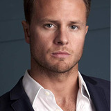 Бобби Холлэнд Хэнтон — Interpol Agent