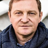 Юлиуш Хшонстовский — Zawrat, Andrzej and Maciek's Father