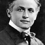 Harry Houdini — Self (archive footage)